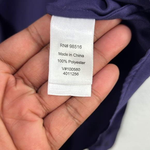 Coldwater Creek Women’s Purple Blouse Long Sleeve Button Down V Neck Sz L(14-16) - Picture 4 of 9